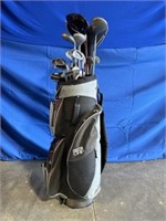 Master Grip golf bag with golf clubs