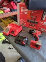 Milwaukee M18 brushless 1/2" drill/driver kit