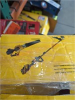 DeWalt 60v string trimmer and blower kit