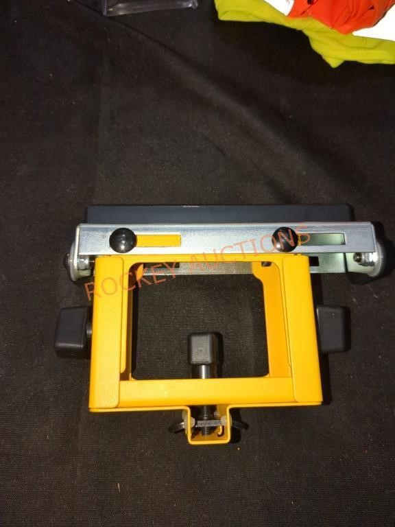 DEWALT Miter Saw Workstation Material Support