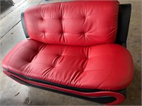 READ Leather Living Room Loveseat in Black and Red