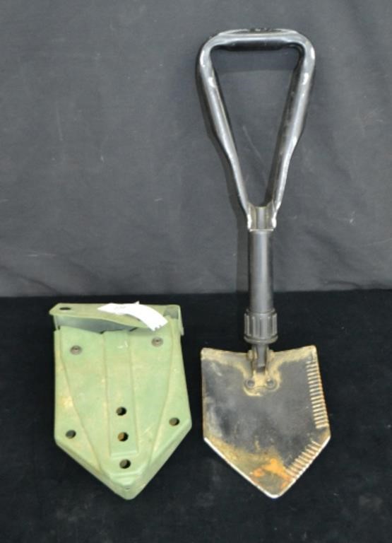 Vintage Folding US Military Pack Shovel In Carrier