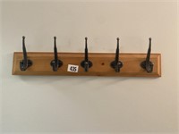 Wall mounted coat/hat rack 22 inches