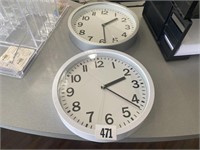 2 - 9 inch working wall clocks