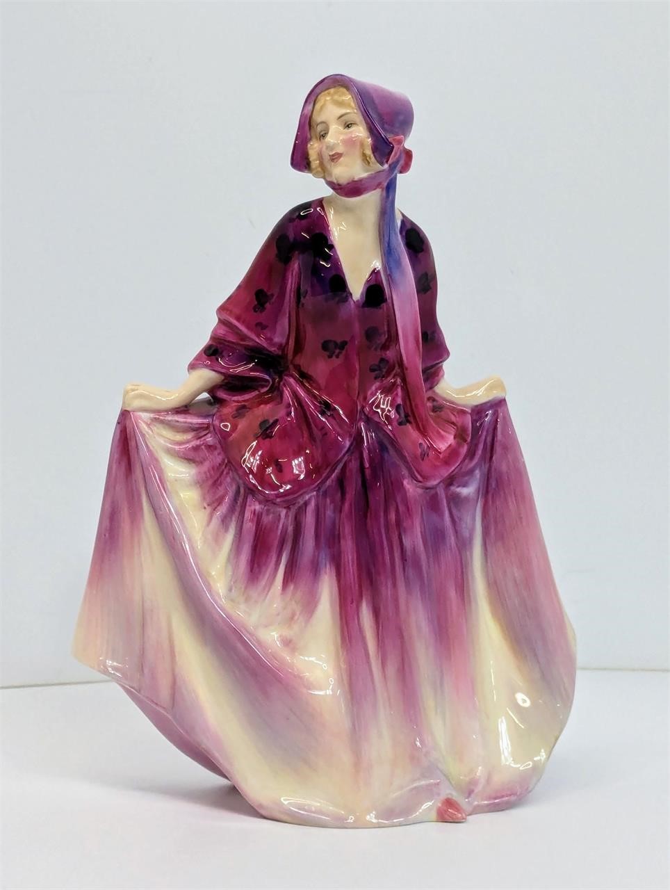 Royal Doulton Figurine "Sweet Anne"