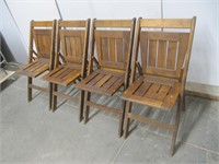 VINTAGE WOODEN FOLDING CHAIRS