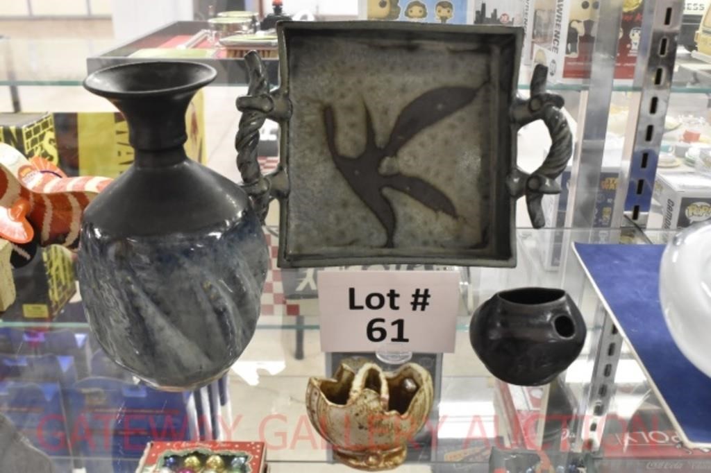 (4) Pcs Art Pottery: