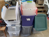 LARGE LOT OF VARIOUS TOTES