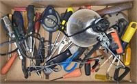 LOT OF VARIOUS HAND TOOLS