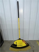 NEW Stanley Accuscape Heavy Duty 30" Poly Rake