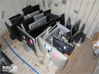 OFF-SITE Assorted College Surplus iMacs and Montio