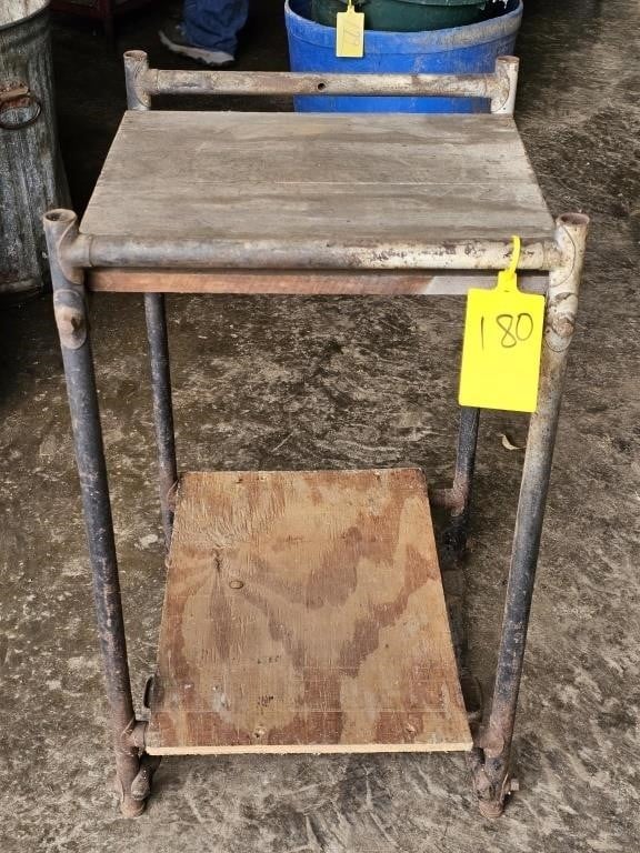 SQ PIPE STAND/WORK TABLE