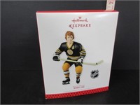 2013 HALLMARK BOBBY ORR  KEEPSAKE XMAS ORNAMENT