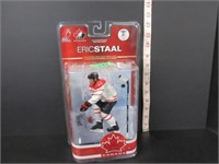 2010 VANCOUVER TEAM CANADA ERIC STAAL FIGURE