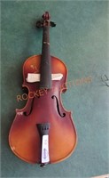 Vintage violin needs repaired