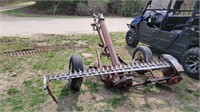 7' IH sickle bar mower