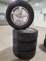 (4) Michelin 245/65R17 Tires & Rims