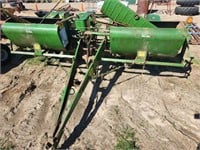 John Deere 1240 4 row corn planter