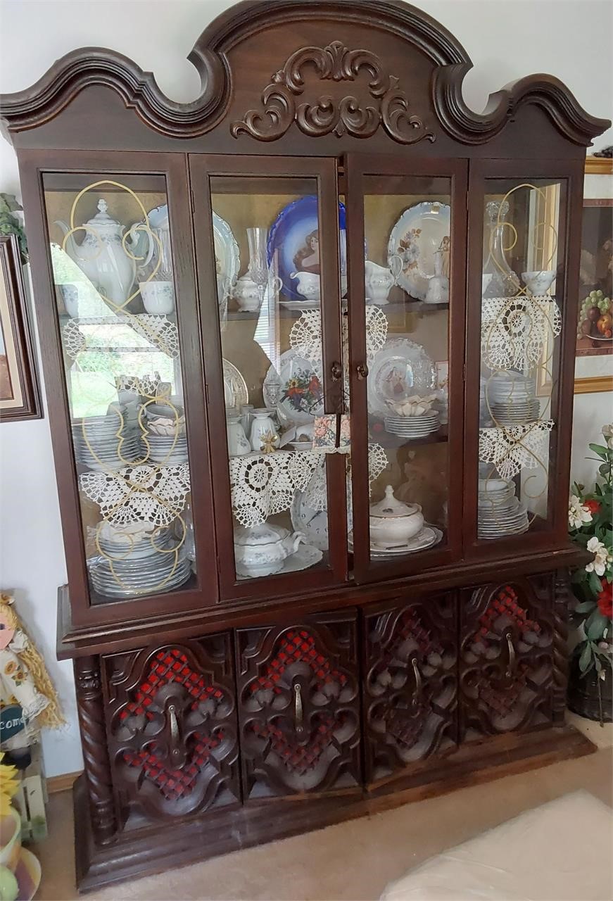 China Cabinet & Contents