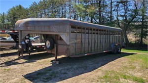 26' tandem axle gooseneck cattle trailer