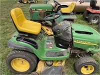 JOHN DEERE MOWER