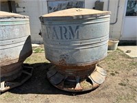 Pride Farm Pig Feeder