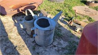 2-Watering cans