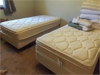Twin Hollywood bed frames w/ mattresses