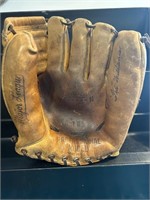 Vintage Velvotan Ted Williams Baseball Glove