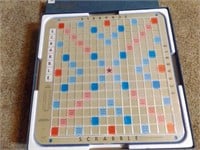 Deluxe Edition Scrabble crossword game