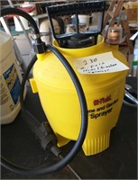 Hi-Yield Home/Garden Sprayer