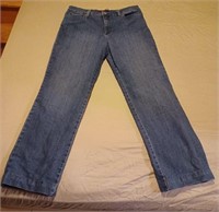 Womans Size 16 Gloria Vanderbilt Amanda Jeans