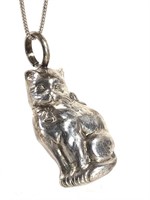 Sterling Necklace with Cat Rattle Pendant 22.8g