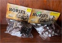 2 Count 15-piece wild horse collection