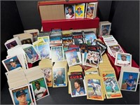 1980s TOPPS baseball cards