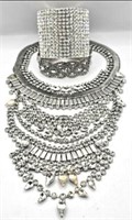 Elegant Rhinestone Layered Necklace &