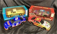 4PC / DIE-CAST RACE CARS / TWO IN BOX