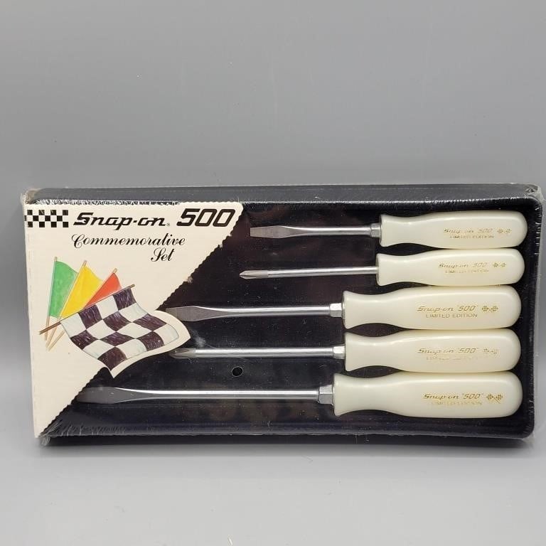 NOS 5 PC SNAP ON 500 PEARL WHITE COMMEMORATIVE