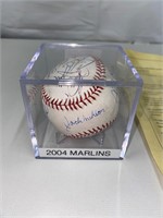 2004 FLORIDA MARLINS SIGNED BASEBALL