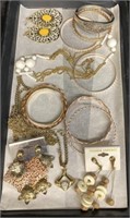 JEWELRY MIX/ BANGLES /EARRINGS/ NECKLACE