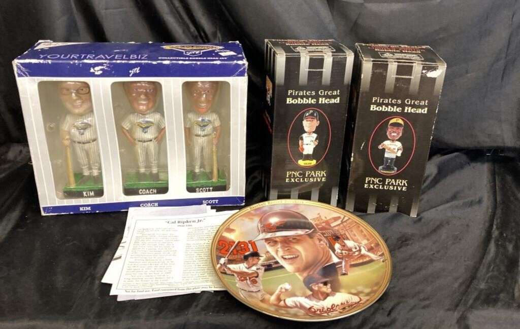 SPORTS COLLECTIBLE BOBBLEHEADS PLUS