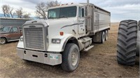 2004 Freightliner Grain Truck T/A 20-FT Box (AT)