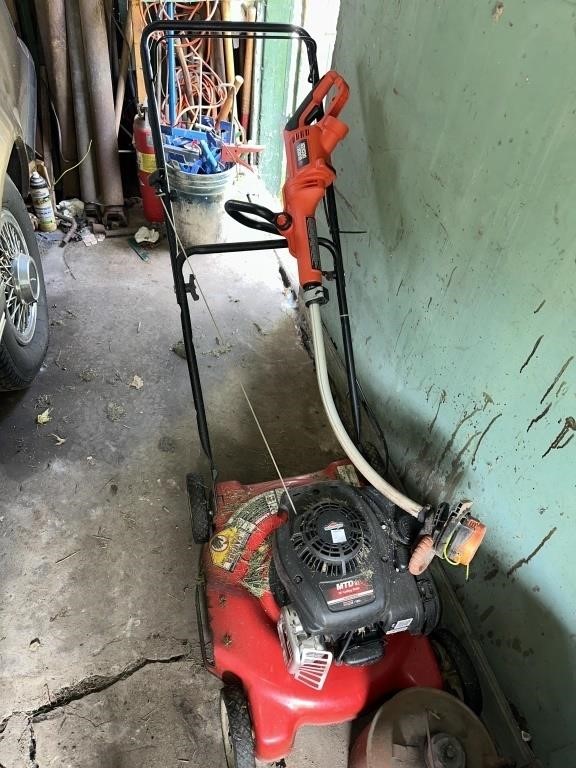 BRIGGS & STRATTON MTD 20" PUSH MOWER