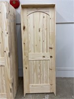 28" LH ARCH TOP KNOTTY PINE PRE-HUNG INTERIOR DOOR