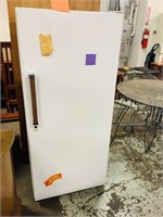 Sears Kenmoore Frostless refrigerator