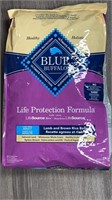 22 lb Blue Lrg Breed Adult Dog Lamb & Rice