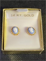 VTG 14k Gold Cameo Pierced Earrings