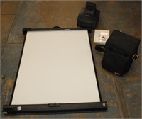 Projector Ex Pro 585 w/ Epson 1000 Screen