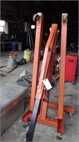 Torin Big Red 2ton engine hoist