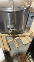 Commercial grade gas jacketed steam kettle,  not